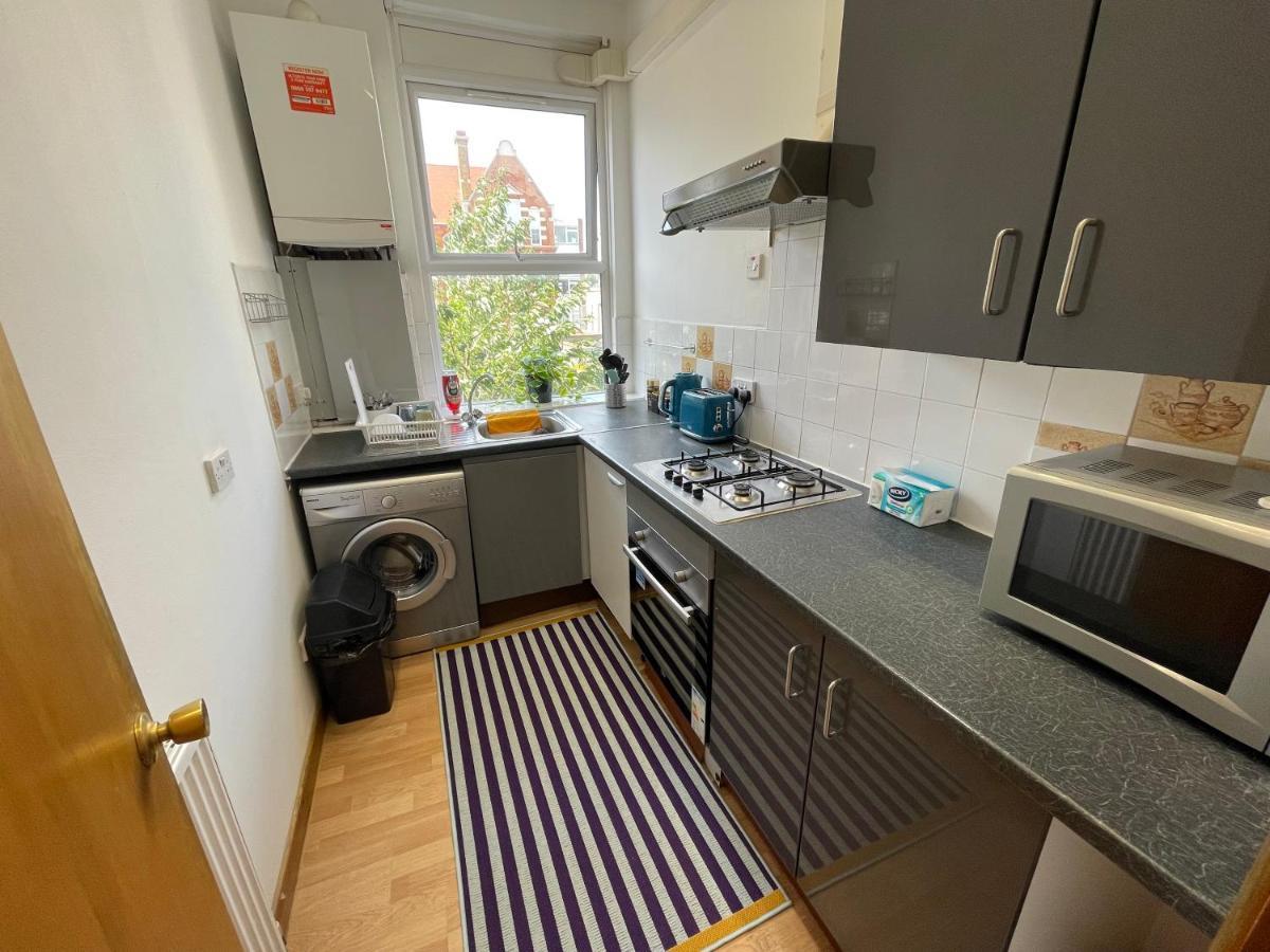 Spacious Family Flat Лондон Екстер'єр фото